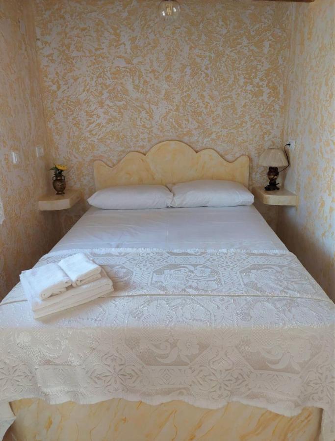 Lakena Traditional House Menetai Екстер'єр фото
